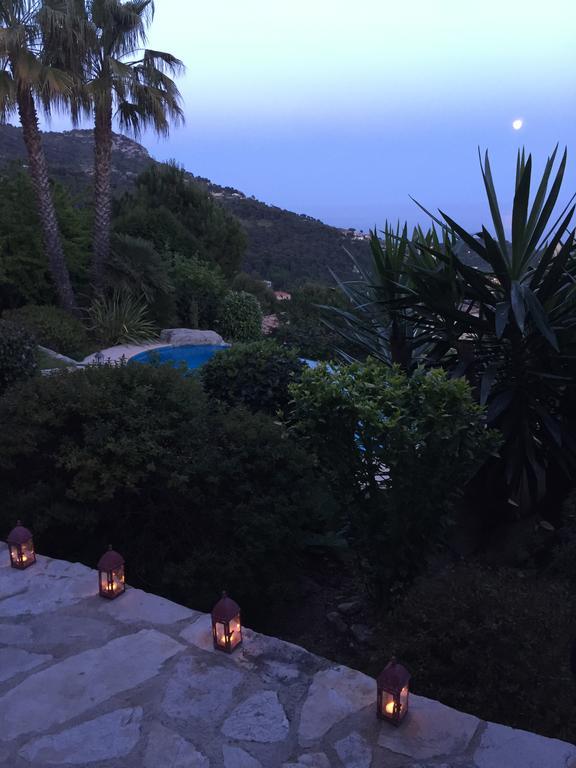 Le Mas De L'Aighetta Bed & Breakfast Eze Exterior photo